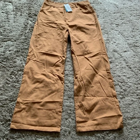 Cider Women's Tan Wide Leg Pants, Size Medium. - Picture 2 of 10